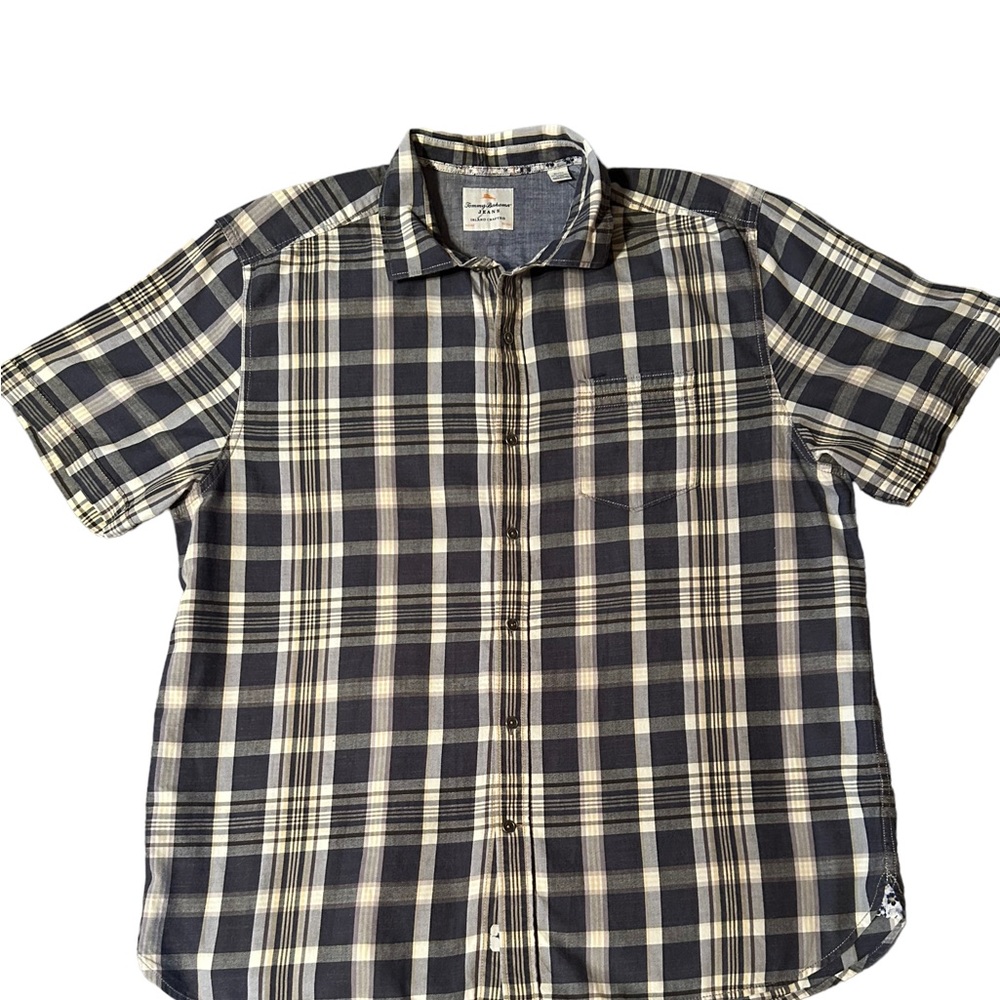 Tommy Bahama, extra large.